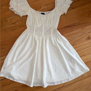 White dress with puff sleeve